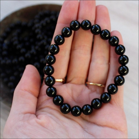 Pebble House Bracelet: 8mm Black Onyx cover image