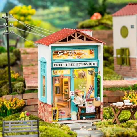 Hands Craft Miniature House Kit: Free Time Bookshop cover image