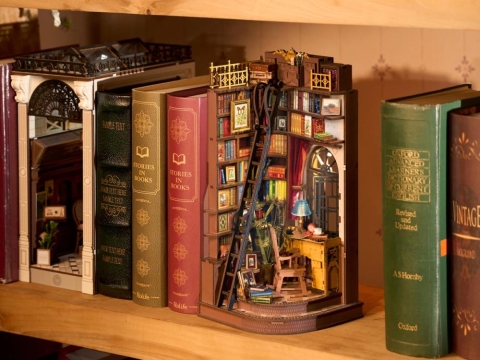 Hands Craft Book Nook Kit: Silent Corner Study cover image