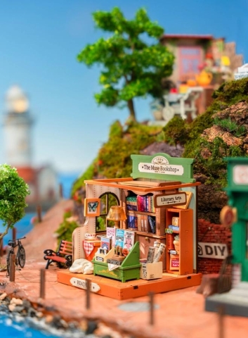 Hands Craft Miniature House Kit: The Muse Bookshop cover image